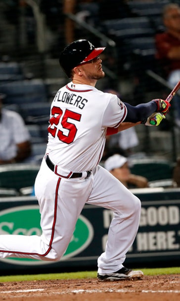 Freeman homers, extends streak; Braves beat Phillies 7-6